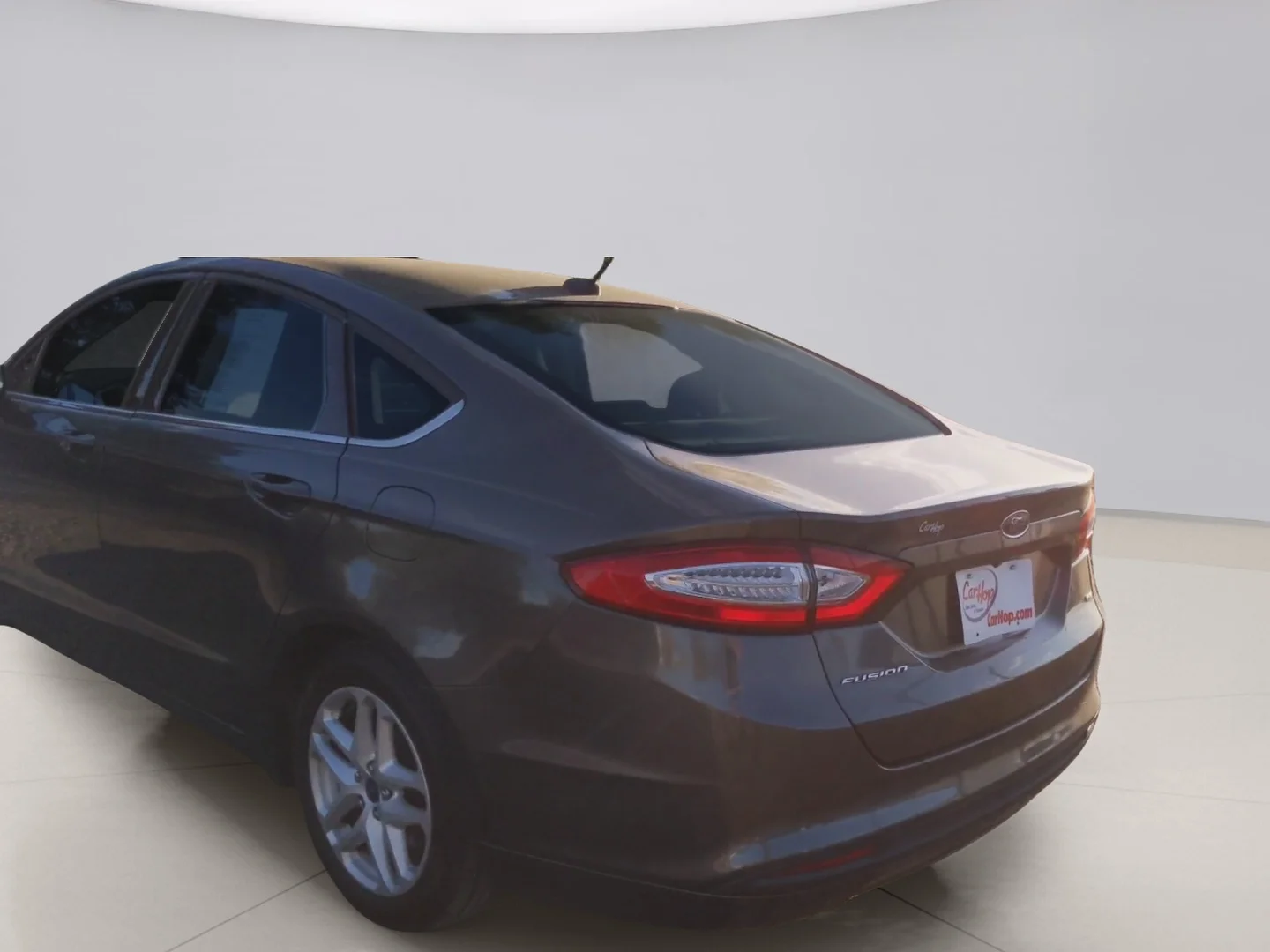 Used 2016 Gray Ford SE image 7