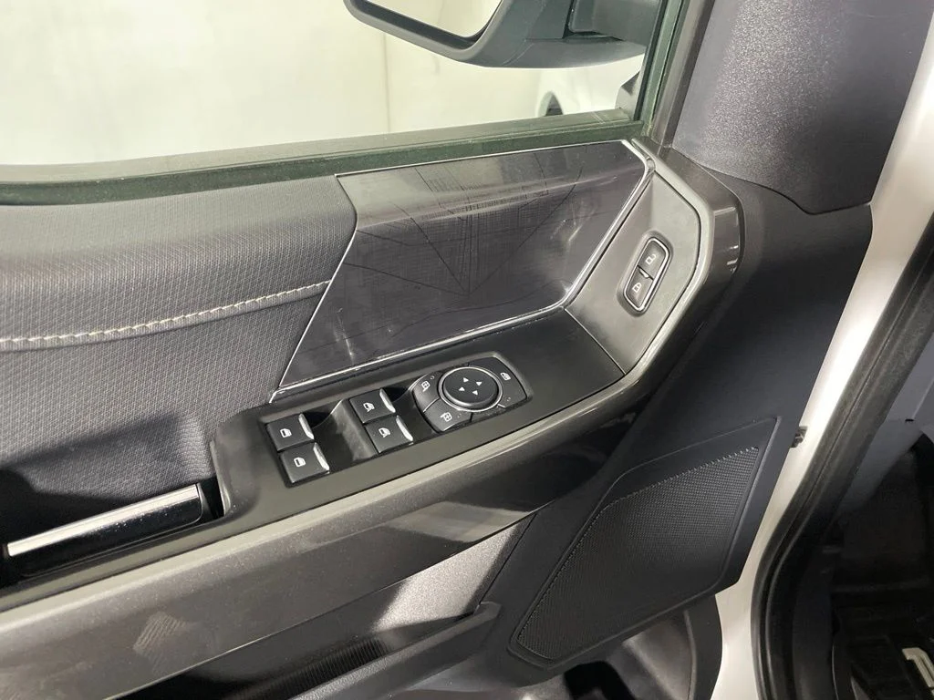 Used 2023 White Ford XLT image 10