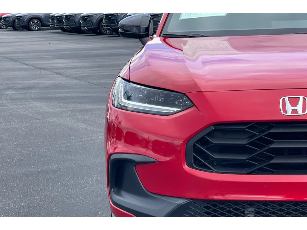 Used 2023 MILANO RED Honda Sport image 41
