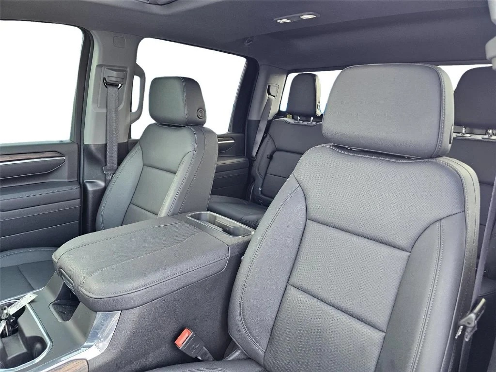 Used 2025 Sterling Metallic GMC SLT image 18