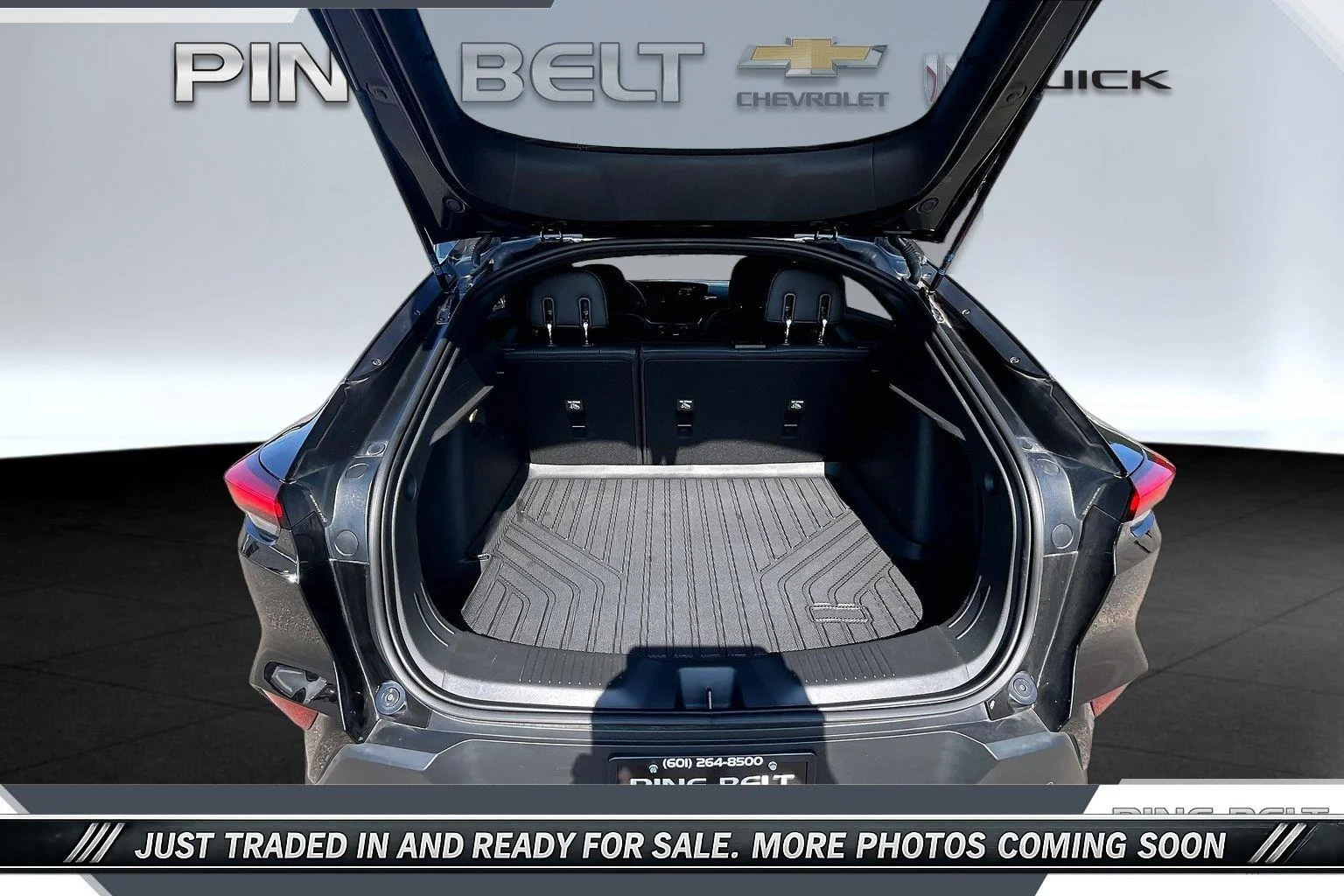 Used 2025 Ebony Twilight Metallic Buick Preferred image 21