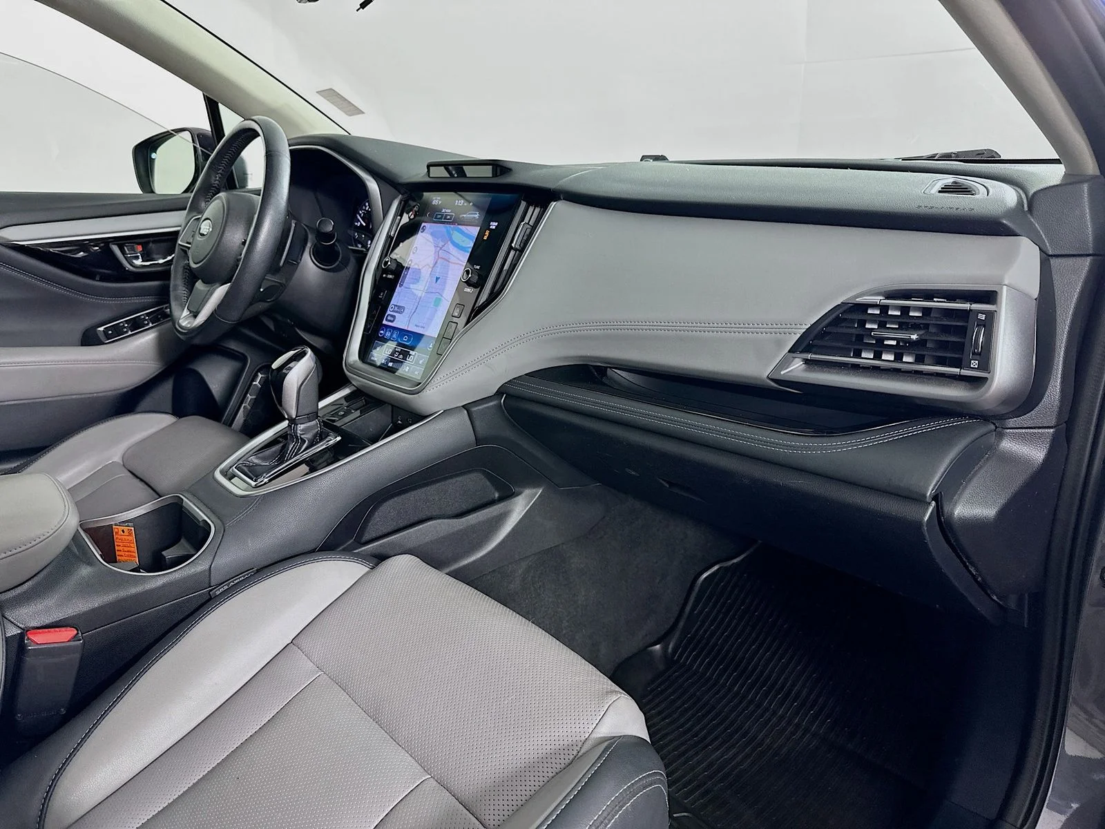 Used 2022 Magnetite Gray Metallic Subaru Limited image 32