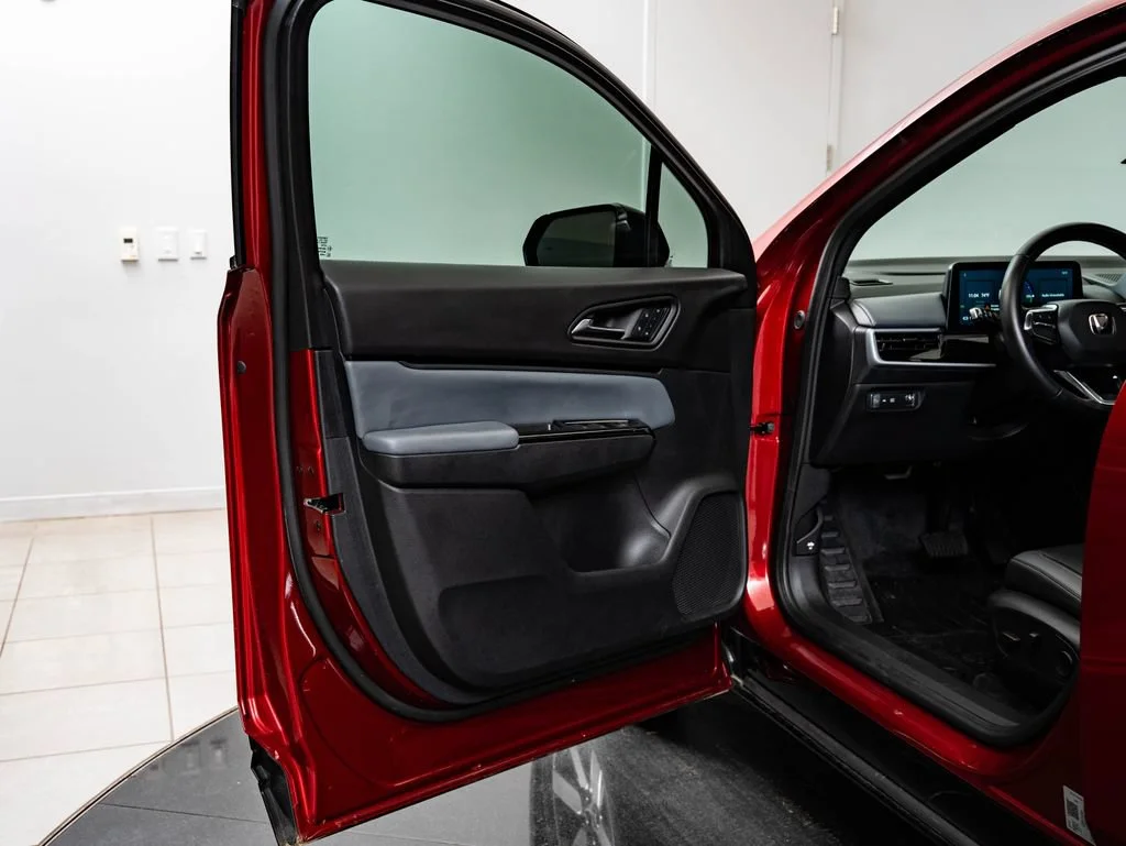 Used 2024 Scarlet Red Metallic Honda Touring image 28