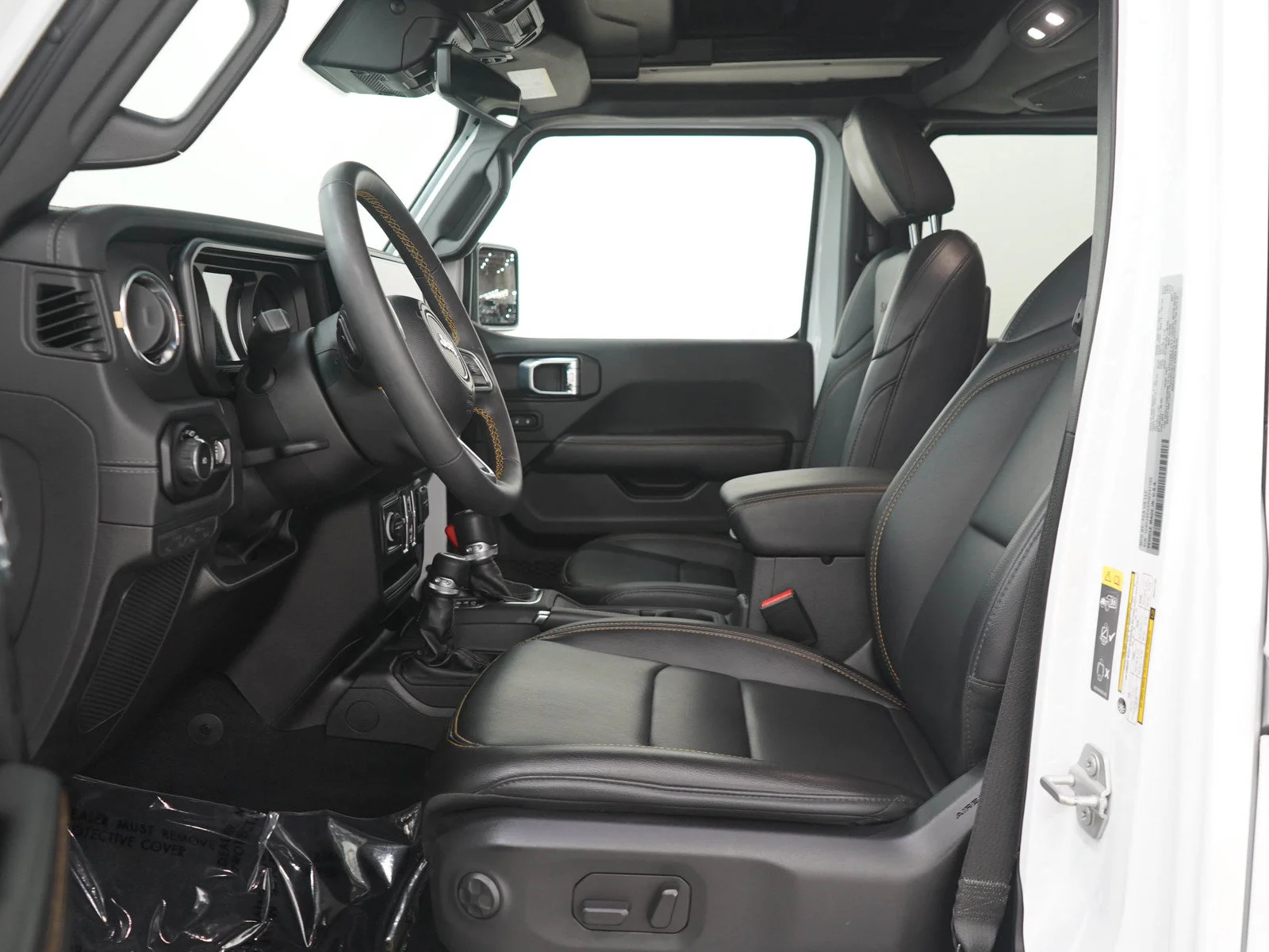 Used 2024 Bright White Clearcoat Jeep Sahara image 21