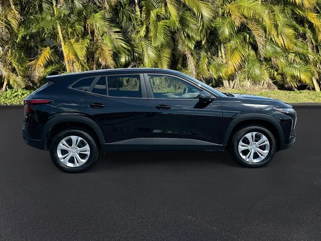 Used 2025 Black Chevrolet LS image 4