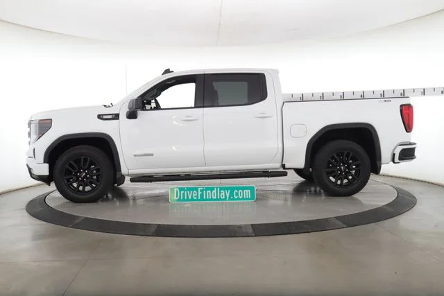 Used 2025 White GMC Elevation image 9