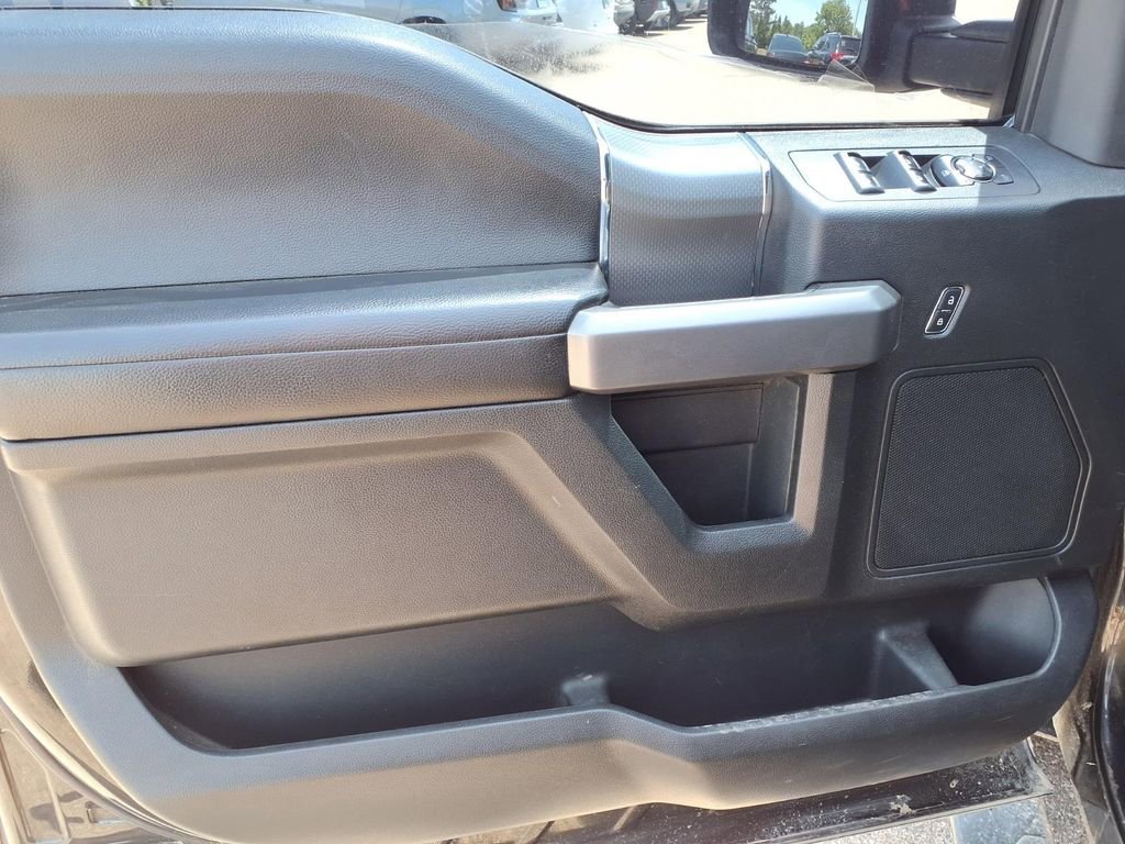 Used 2015 Tuxedo Black Metallic Ford XLT image 11