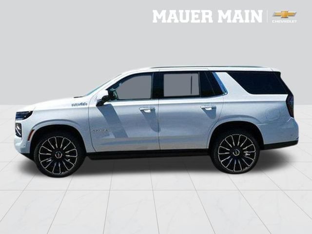 New 2026 Polar White Tricoat Chevrolet High Country image 3