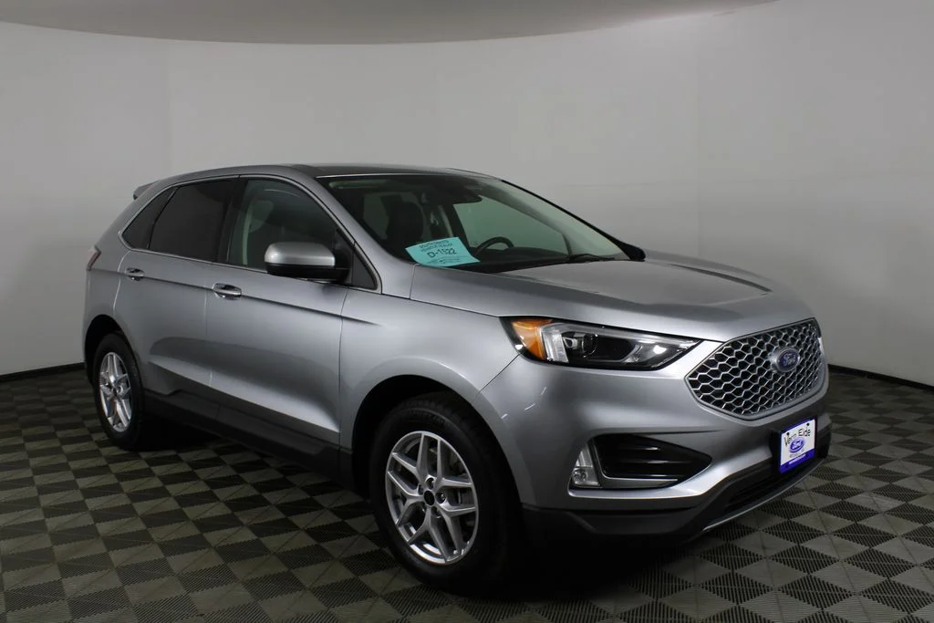 2023 Ford Edge SEL AWD's photo