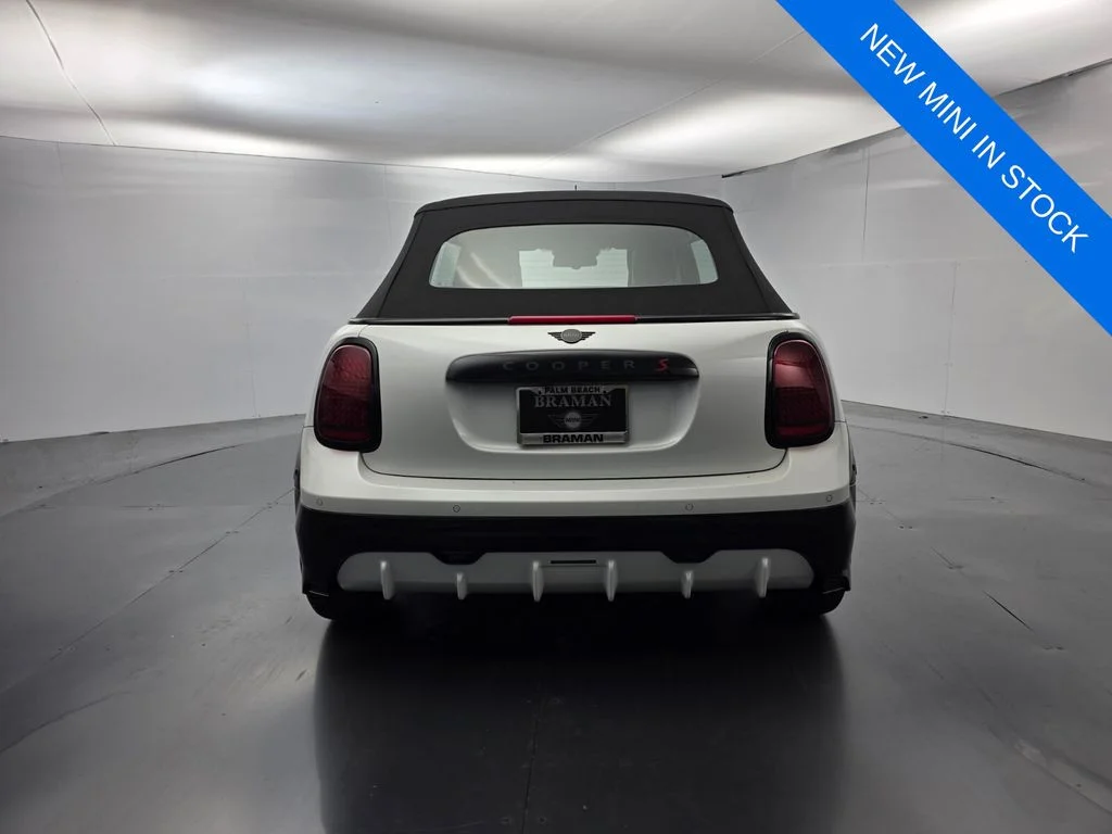 New 2026 White MINI Iconic image 6