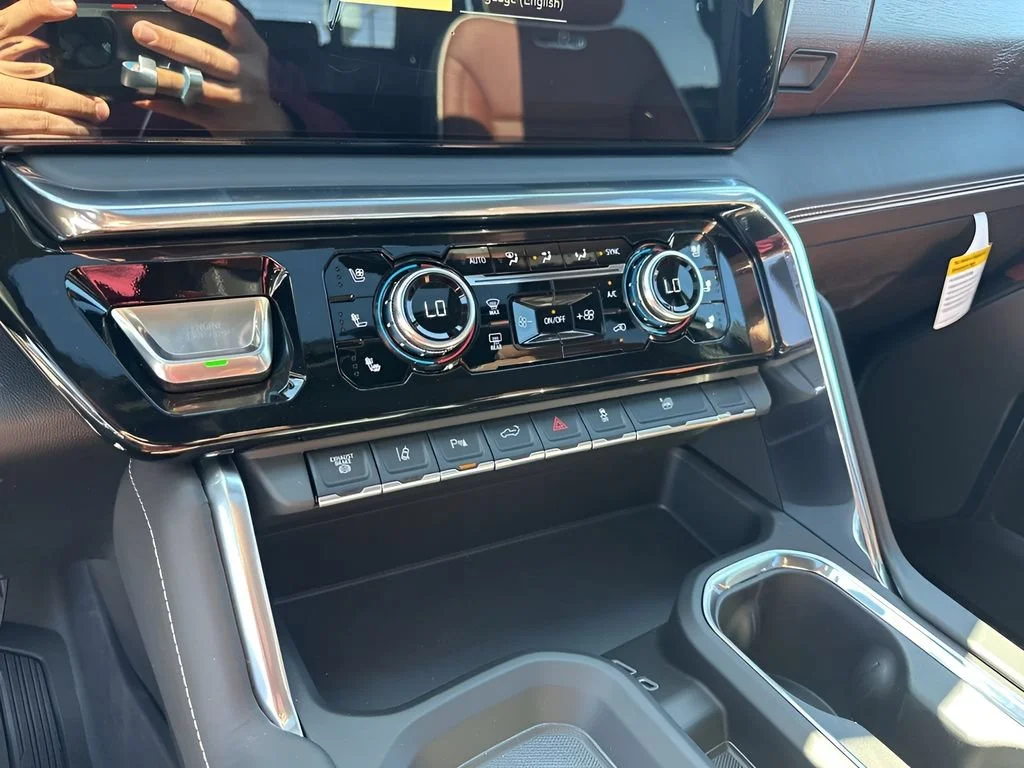 New 2026 Summit White GMC Denali Ultimate DRW image 41