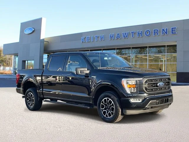 Used 2022 Black Metallic Ford XLT image 1