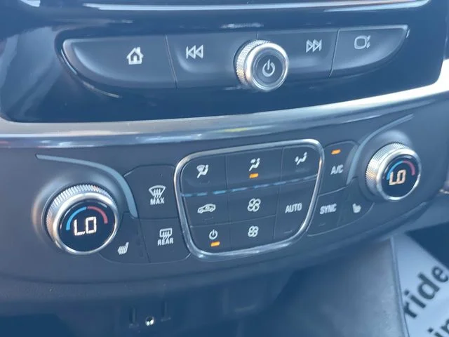 Used 2021 Gray Chevrolet LT image 28