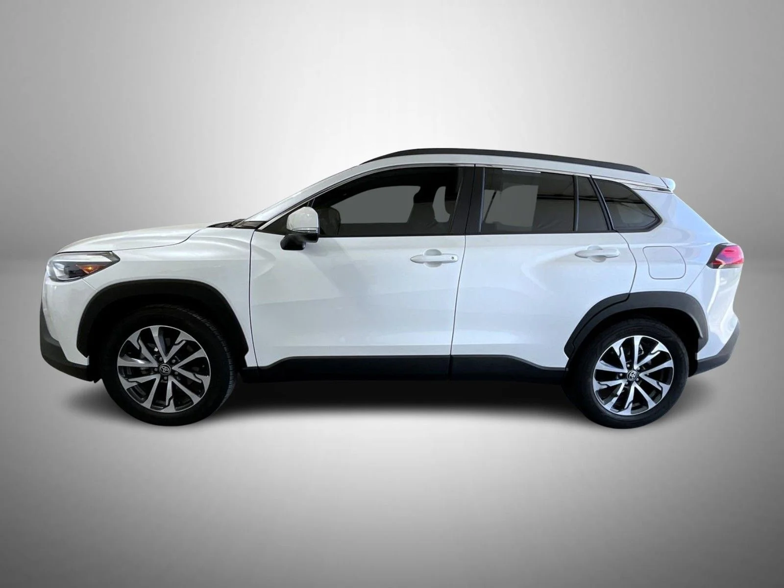 Used 2024 Beige Toyota XLE image 8