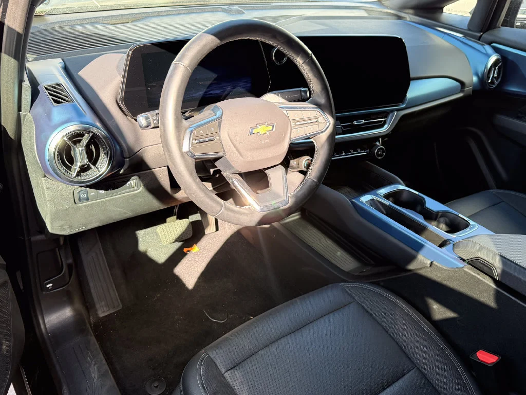 Used 2024 Black Chevrolet 2LT image 23