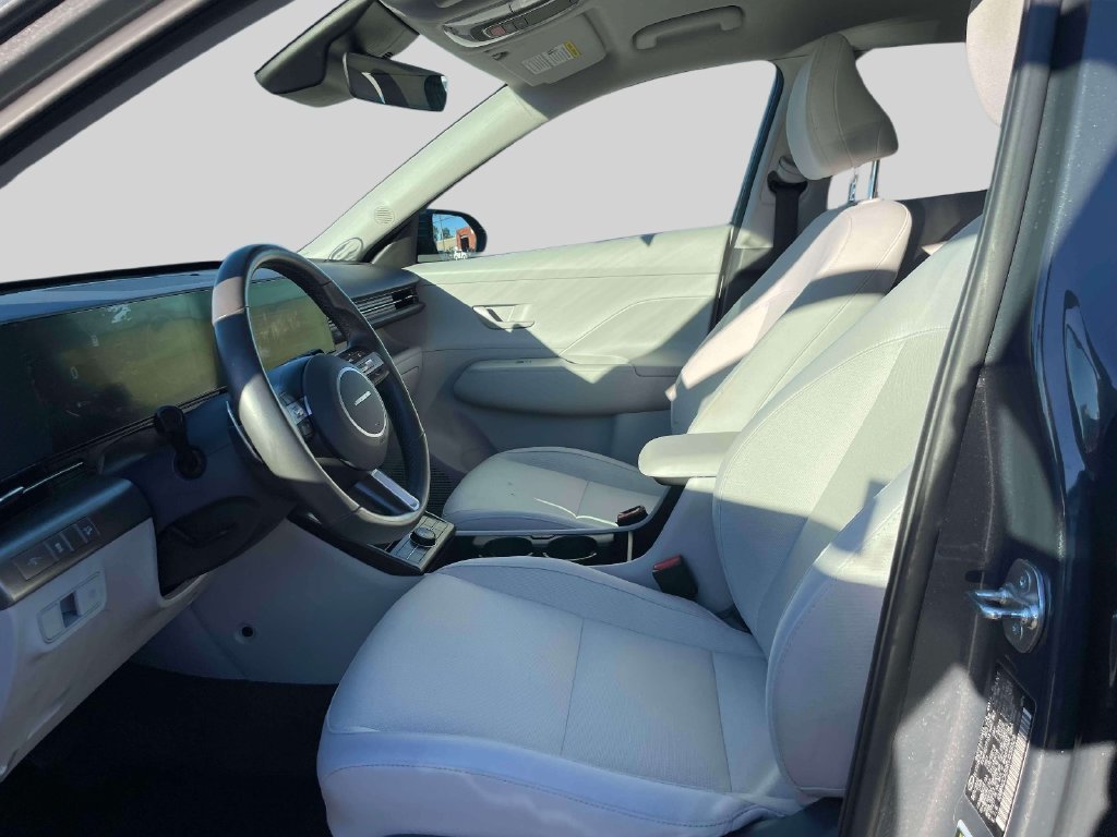 Used 2024 Gray Hyundai SEL image 14