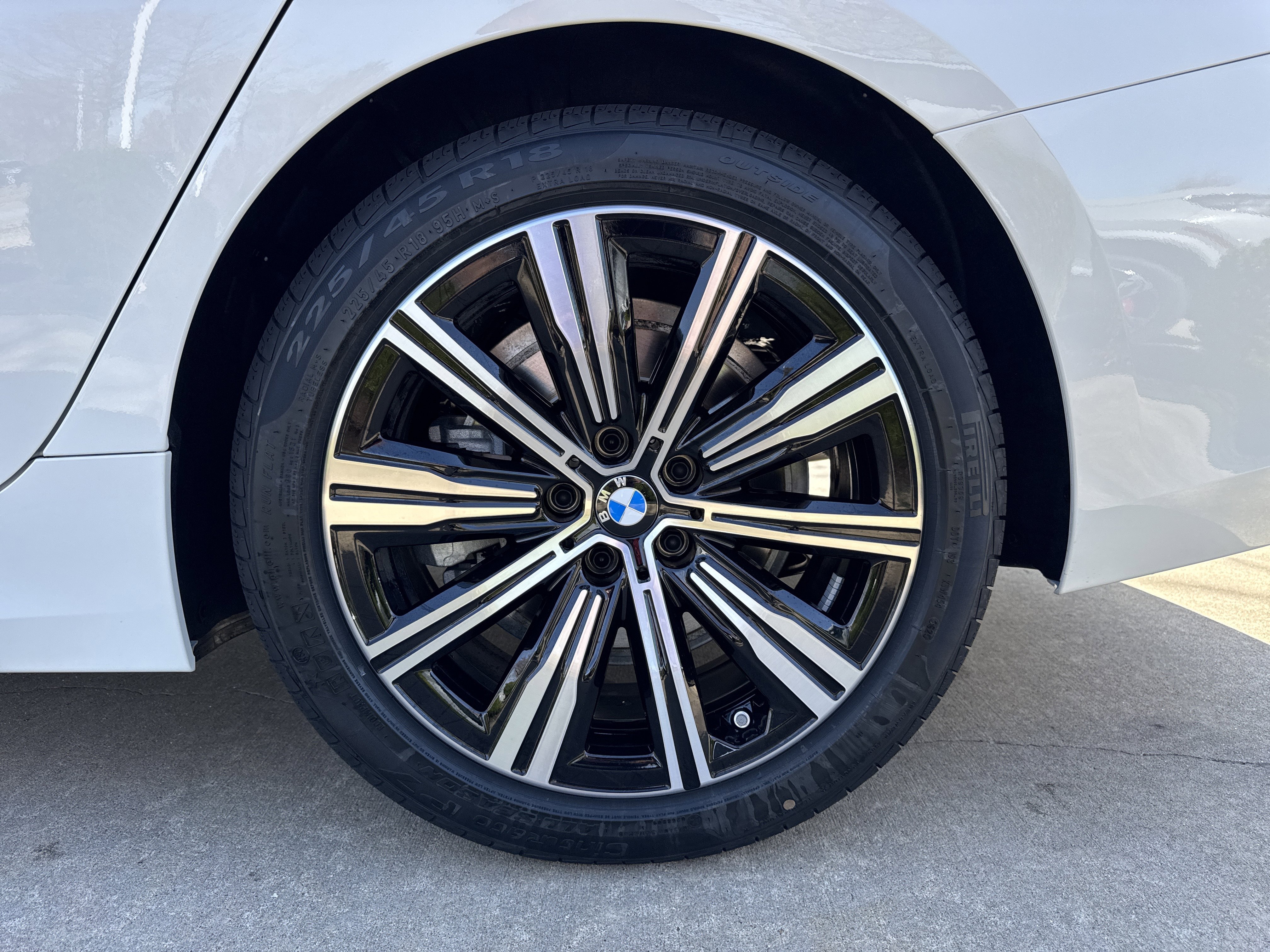 New 2026 ALPINE WHITE BMW 330i image 25