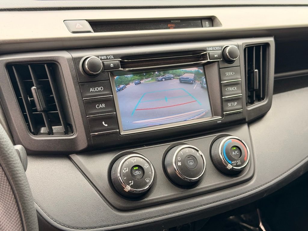 Used 2016 Silver Toyota LE image 31