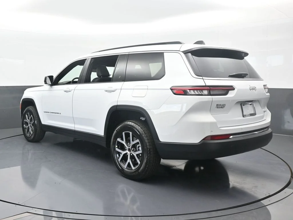 Used 2025 Bright White Clearcoat Jeep Limited image 4