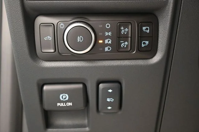 New 2026 Star White Metallic Tri-Coat Ford Platinum® image 8