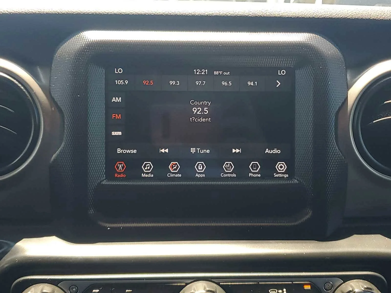 Used 2020 Ocean Blue Metallic Clea Jeep Sport S image 12