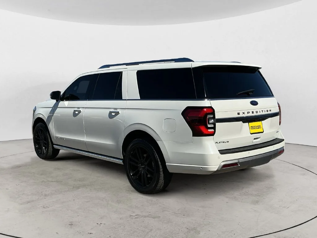 Used 2022 White Ford Platinum image 11