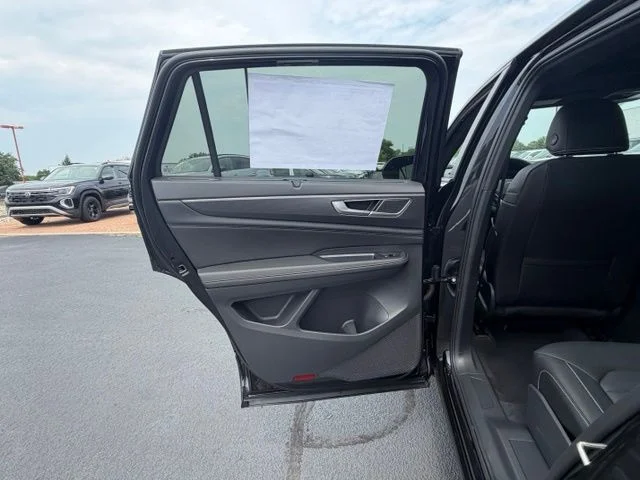 New 2026 Deep Black Pearl Volkswagen 2.0T SEL R-Line Black image 17