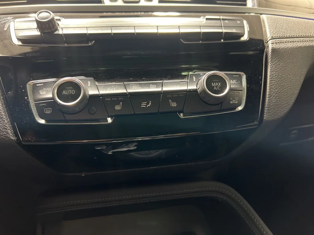 Used 2022 Black BMW xDrive28i image 35