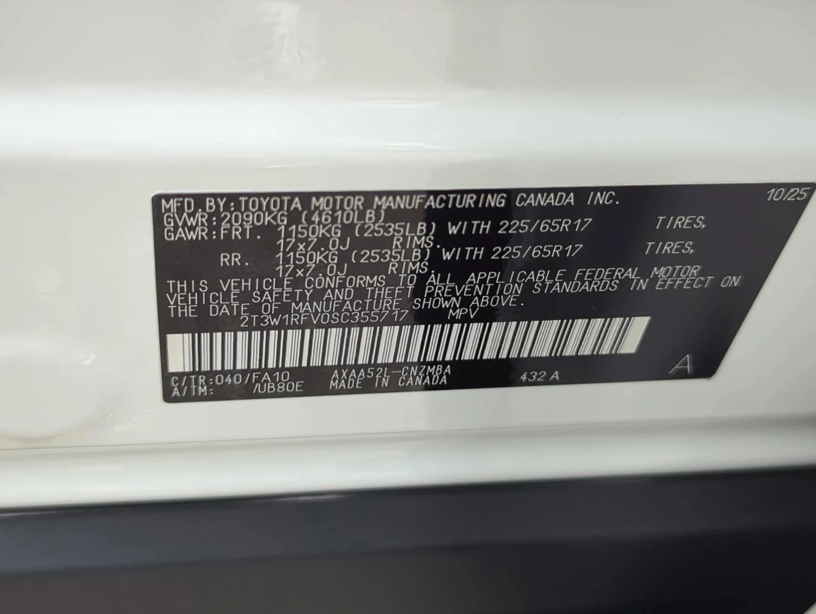 Used 2025 Black Toyota XLE image 27