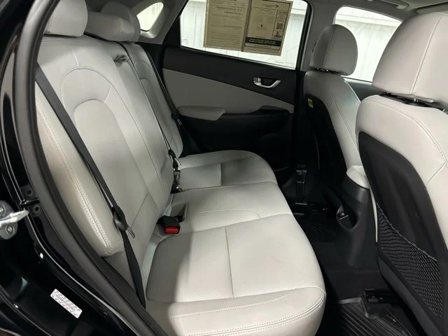 Used 2023 Black Hyundai Limited image 19