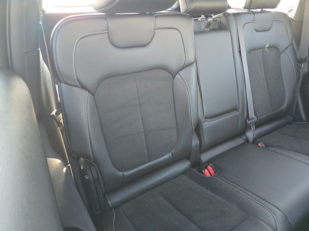 Used 2023 White Jeep Altitude X image 13