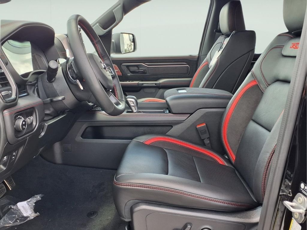 New 2026 Diamond Black Crystal Pearl-Coat Exterior Paint RAM RHO image 8