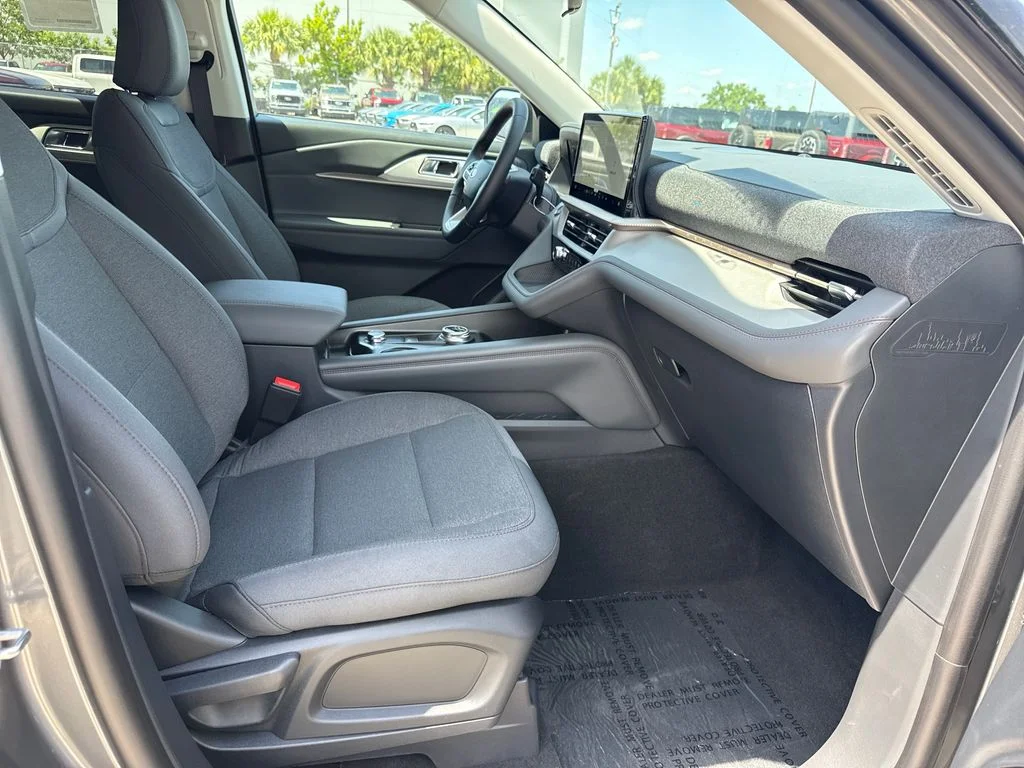New 2026 Gray Ford Active image 22