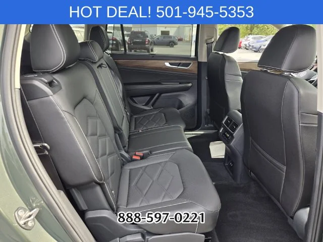 Used 2026 Green Volkswagen SE w/Technology image 18