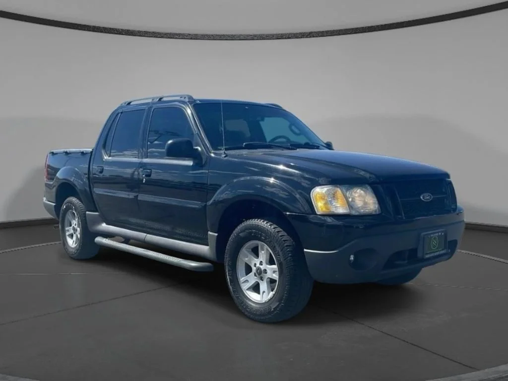 Used 2005 Black Ford Adrenalin image 3