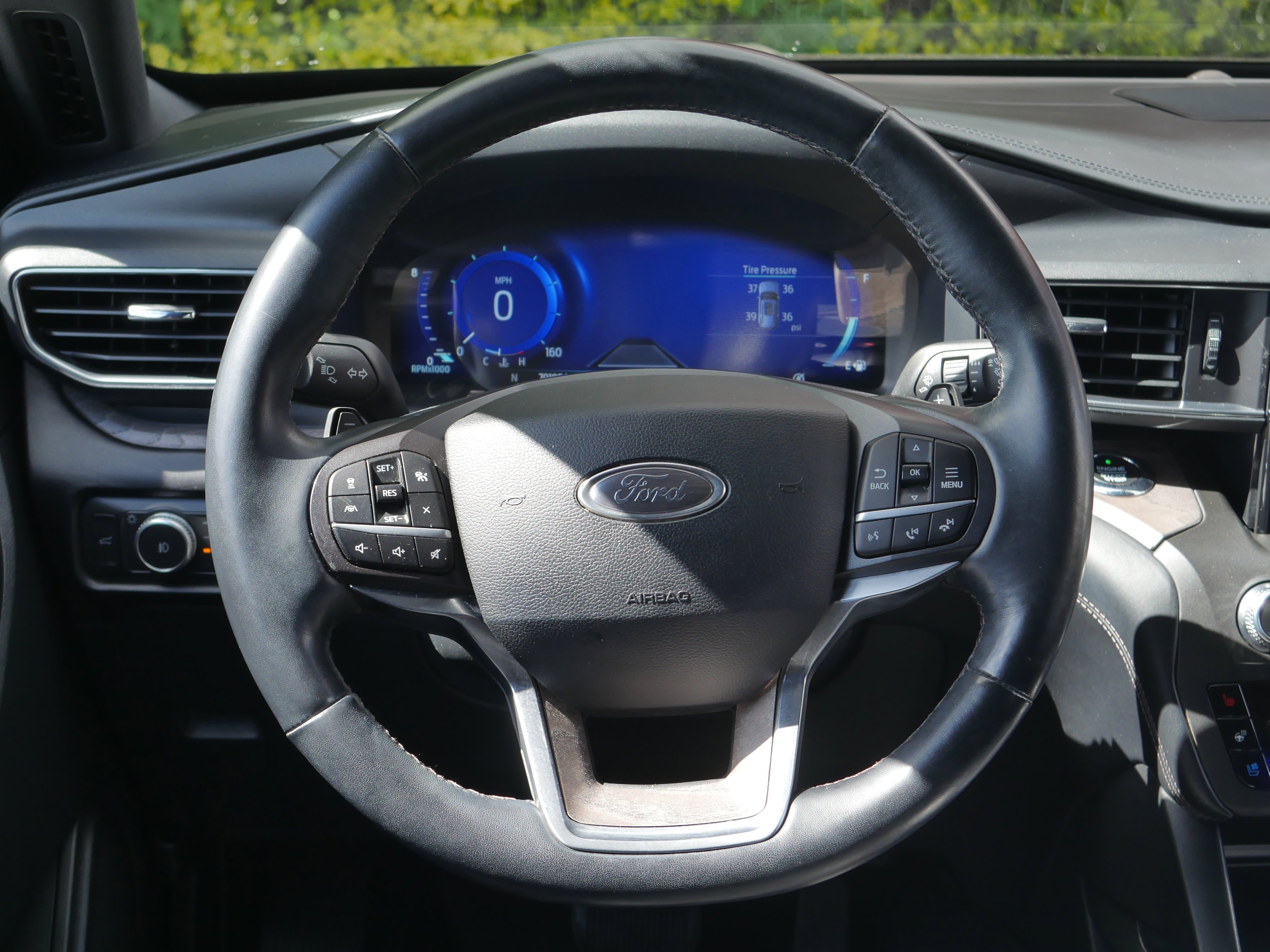 Certified Used 2020 Black Metallic Ford Platinum image 7