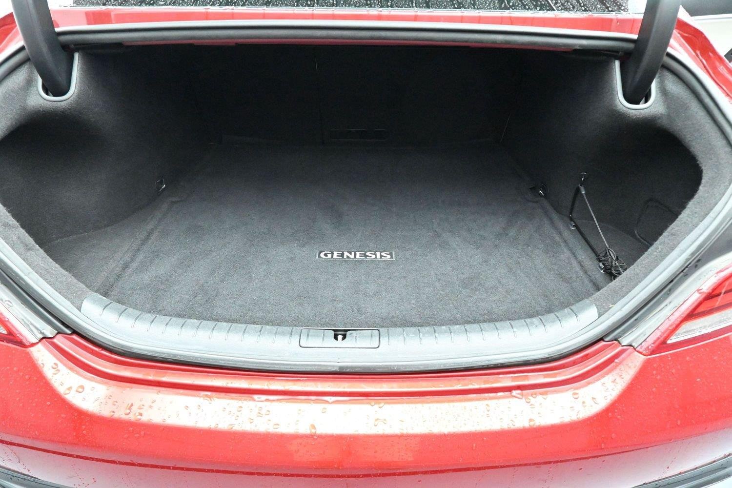 Used 2019 Havana Red Genesis 3.3T Advanced image 9
