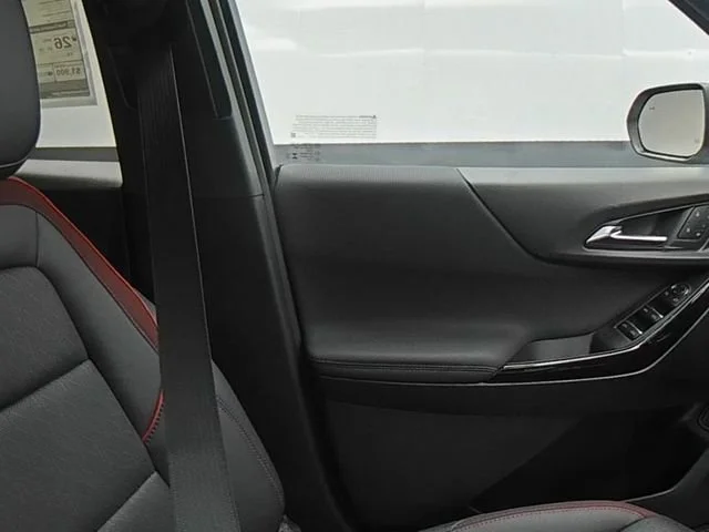 New 2026 Polar White Tricoat Chevrolet RS image 34