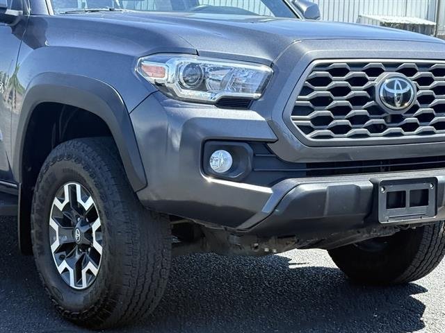 2022 Toyota Tacoma TRD Off-Road V6 photo 2
