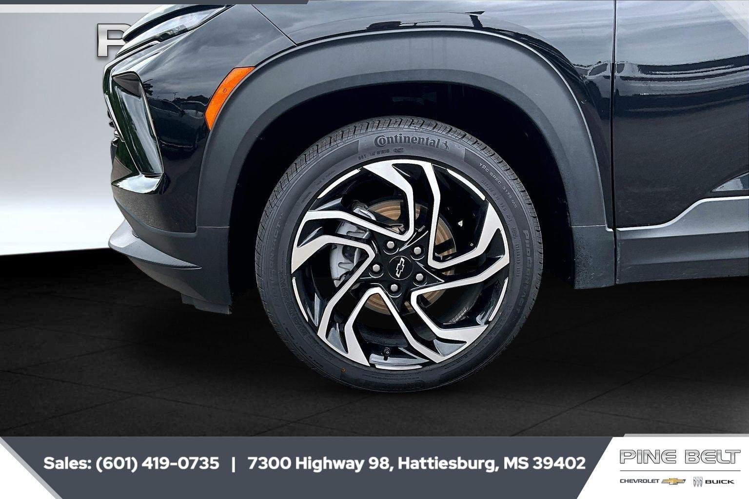 Used 2025 Mosaic Black Metallic Chevrolet RS image 8