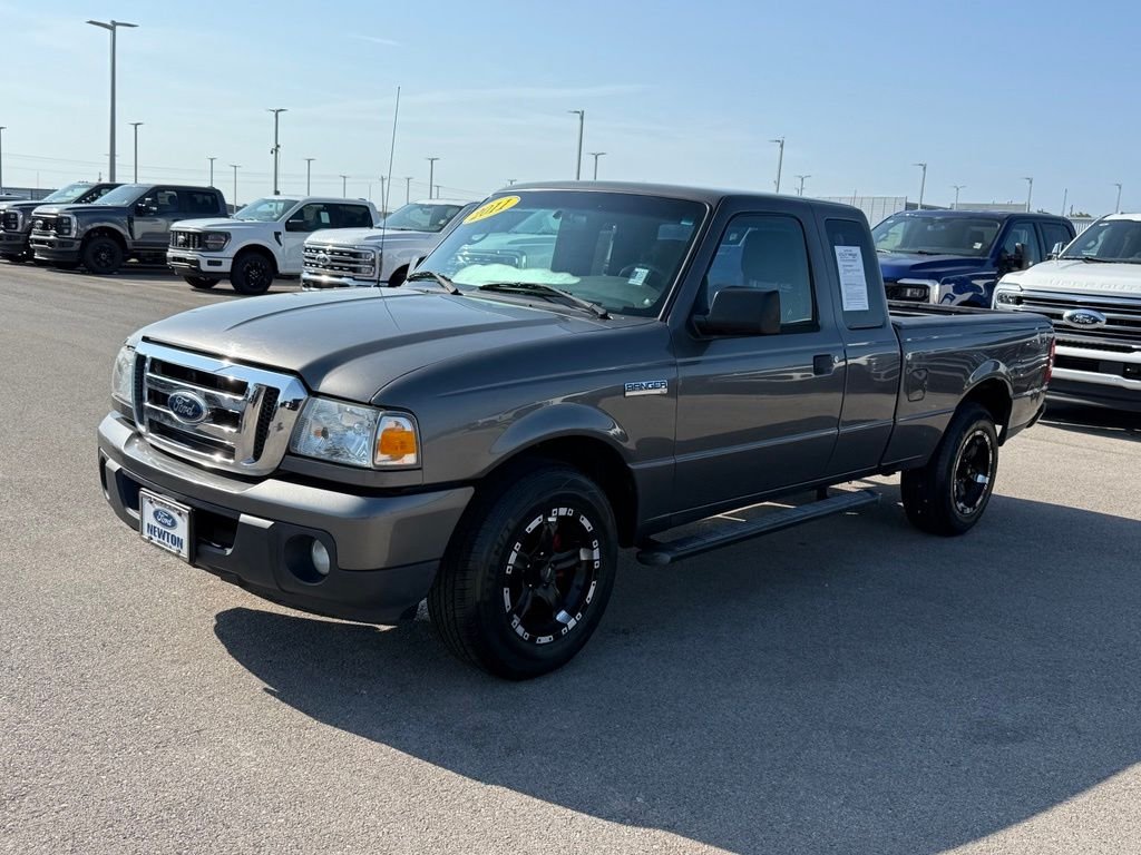 Used 2011 Dark Shadow Gray Metallic Ford XLT image 34