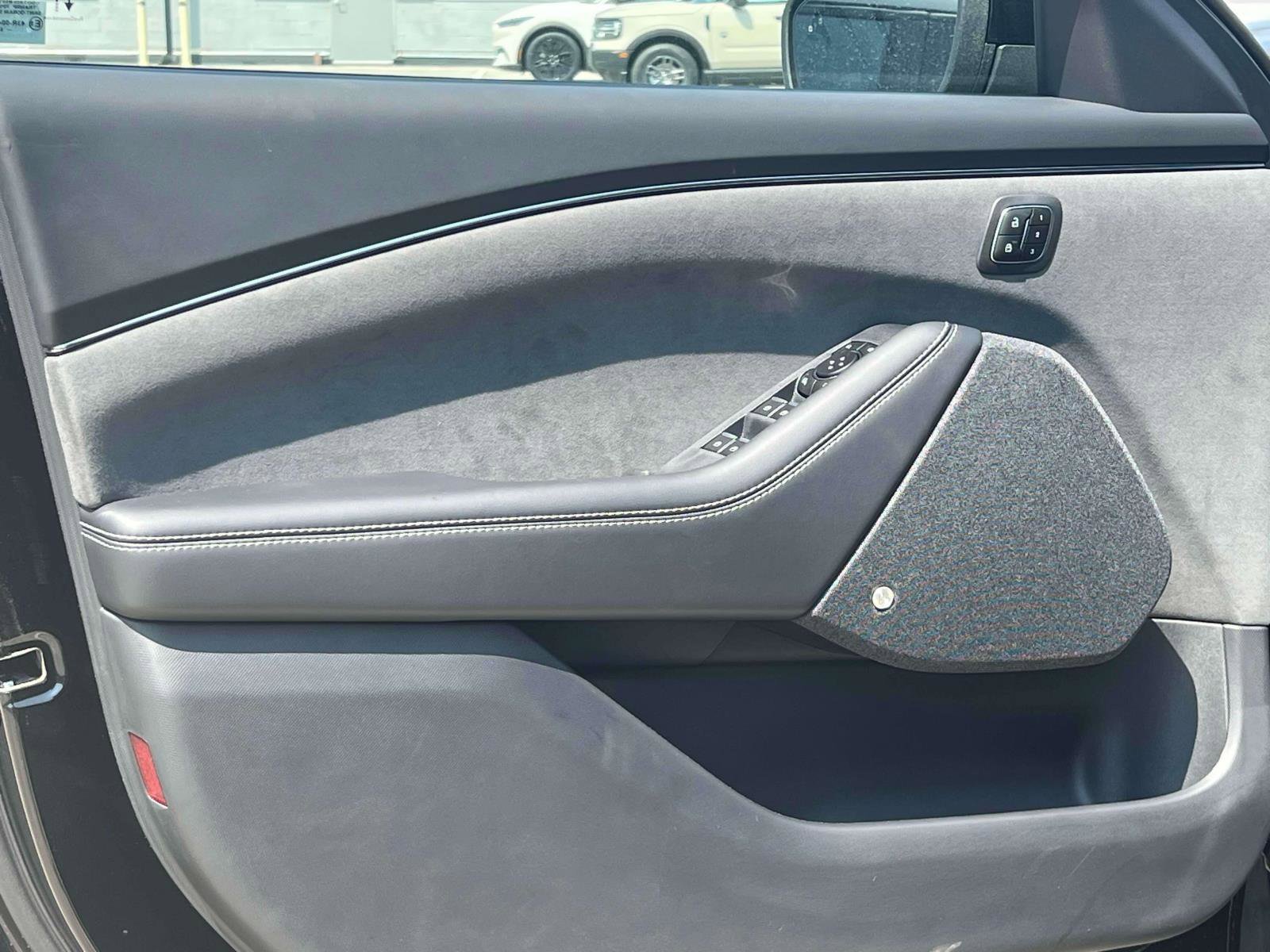 2025 Ford Mustang Mach-E GT - Photo 11