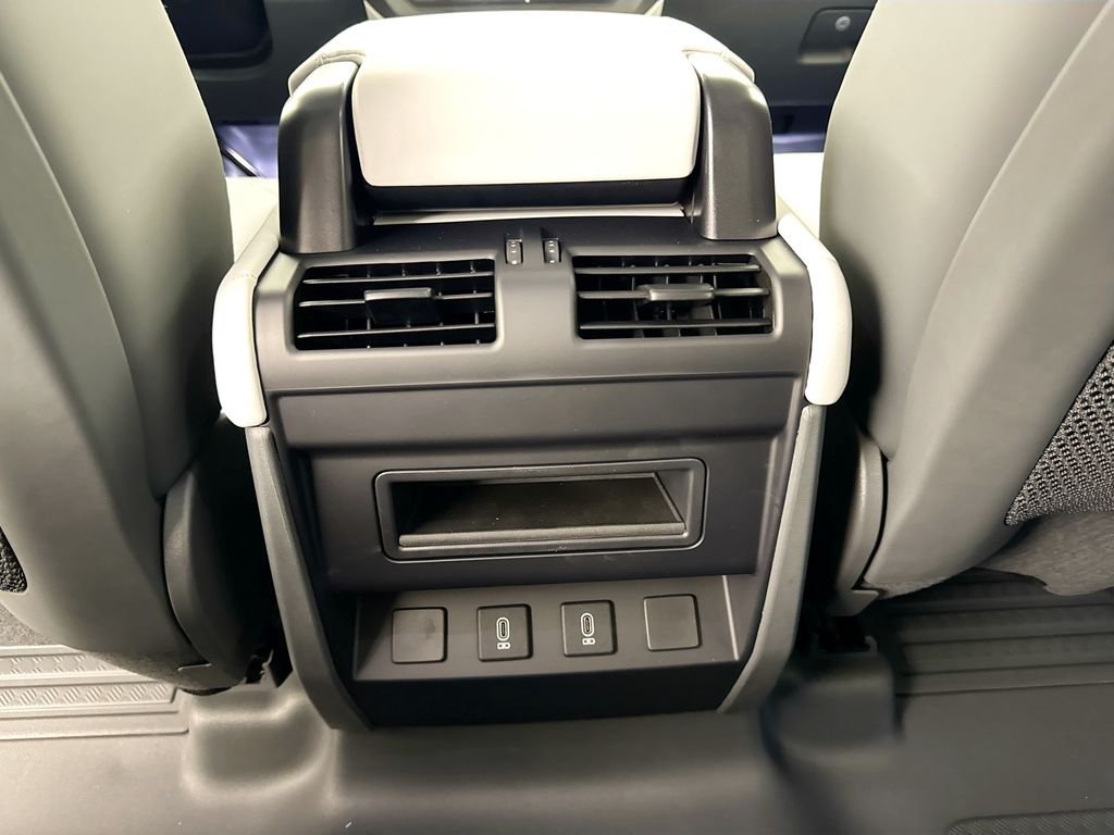 New 2026 Tasman Blue Land Rover X-Dynamic SE image 27