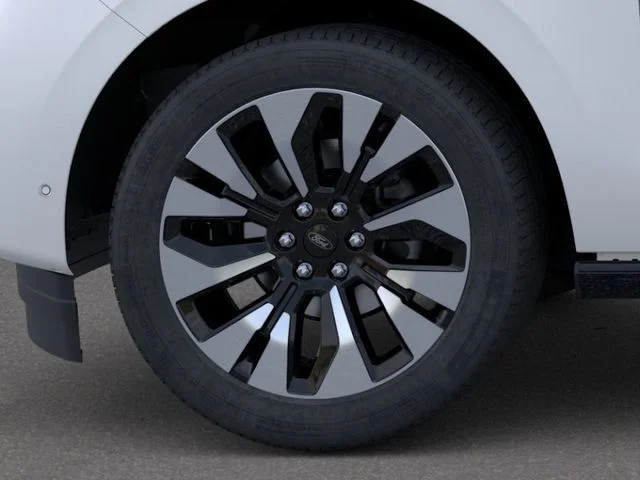 New 2025 White Ford Platinum image 19
