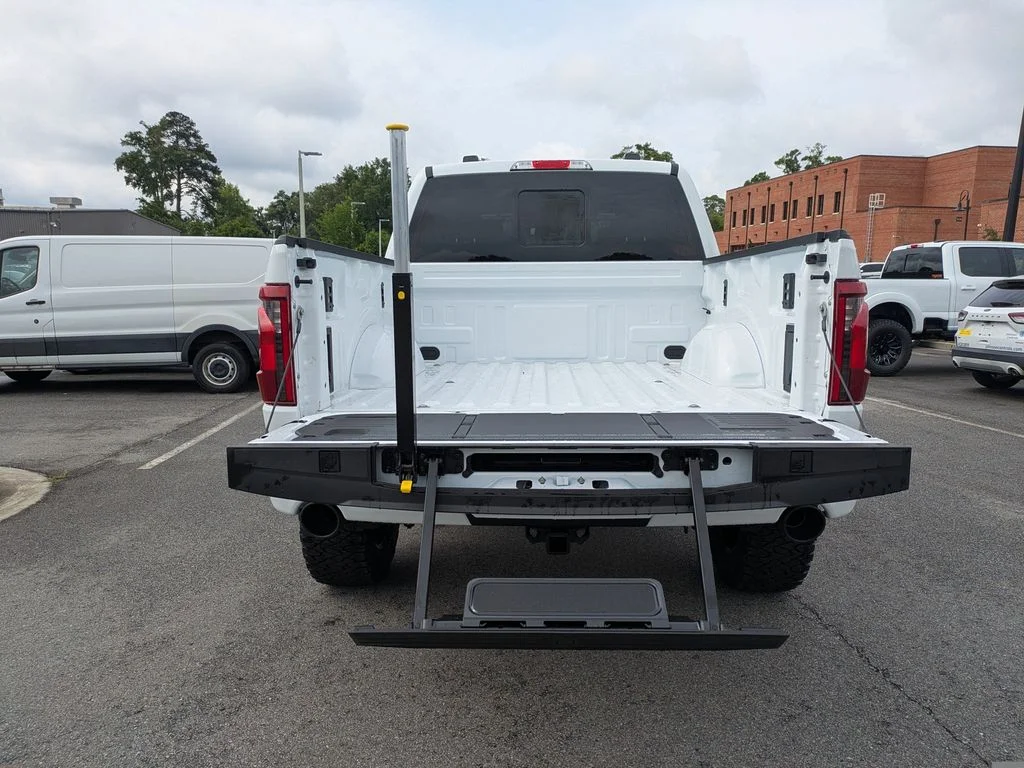 New 2026 Oxford White Ford XLT image 13