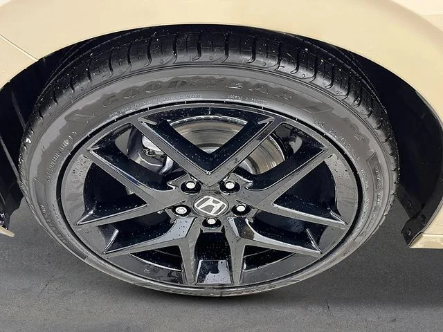 New 2026 Sand Dune Pearl Honda Sport image 13