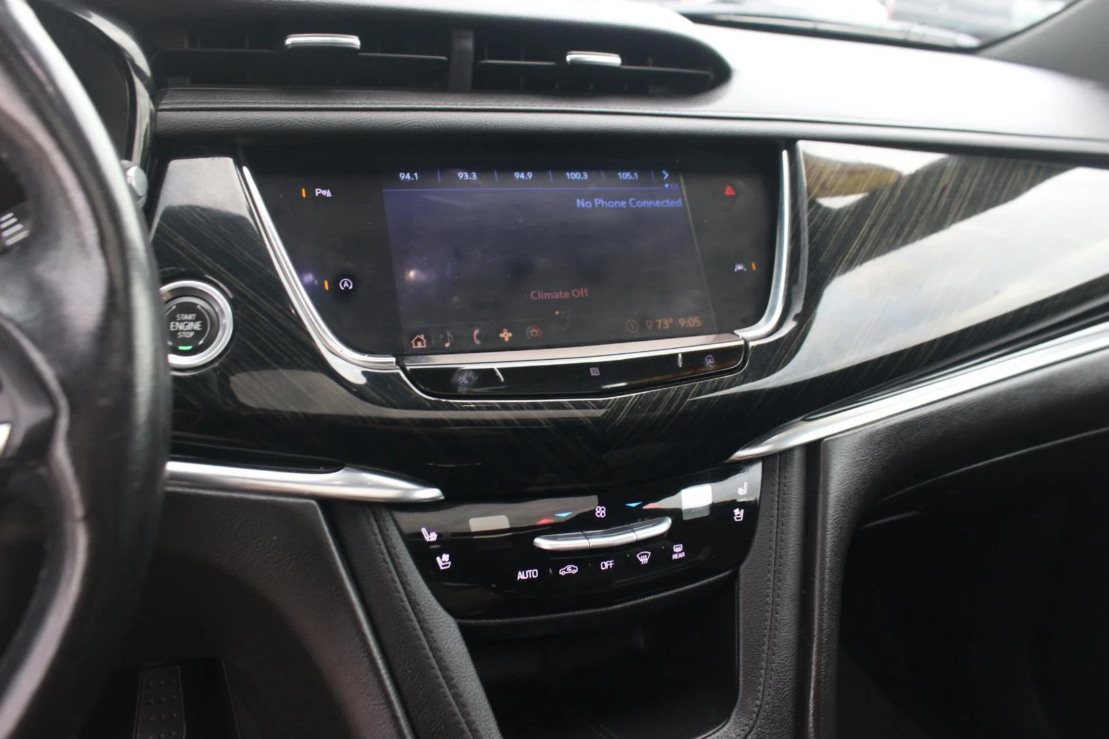Used 2020 RADIANT SILVER METALLIC Cadillac AWD Premium Luxury image 22