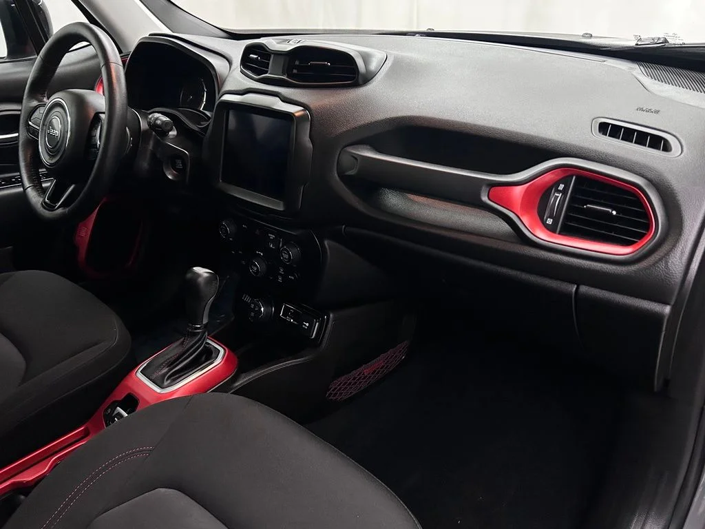 Used 2022 Gray Jeep Trailhawk image 18