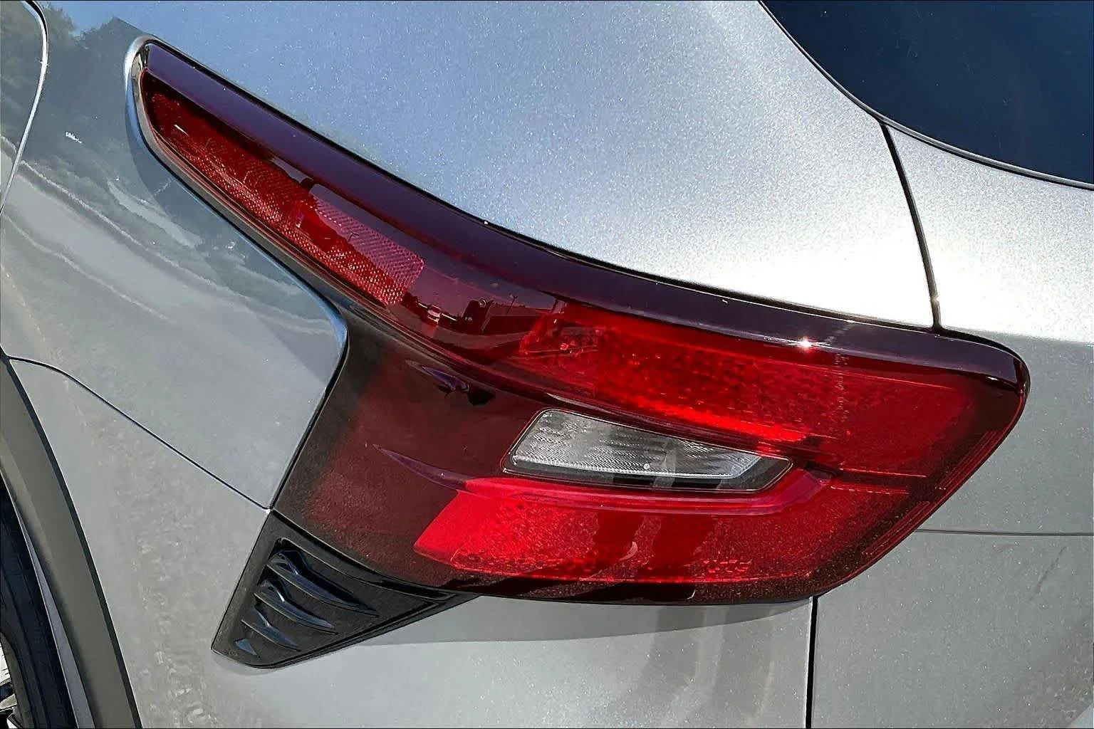 Used 2025 Sterling Gray Metallic Chevrolet 1RS image 28