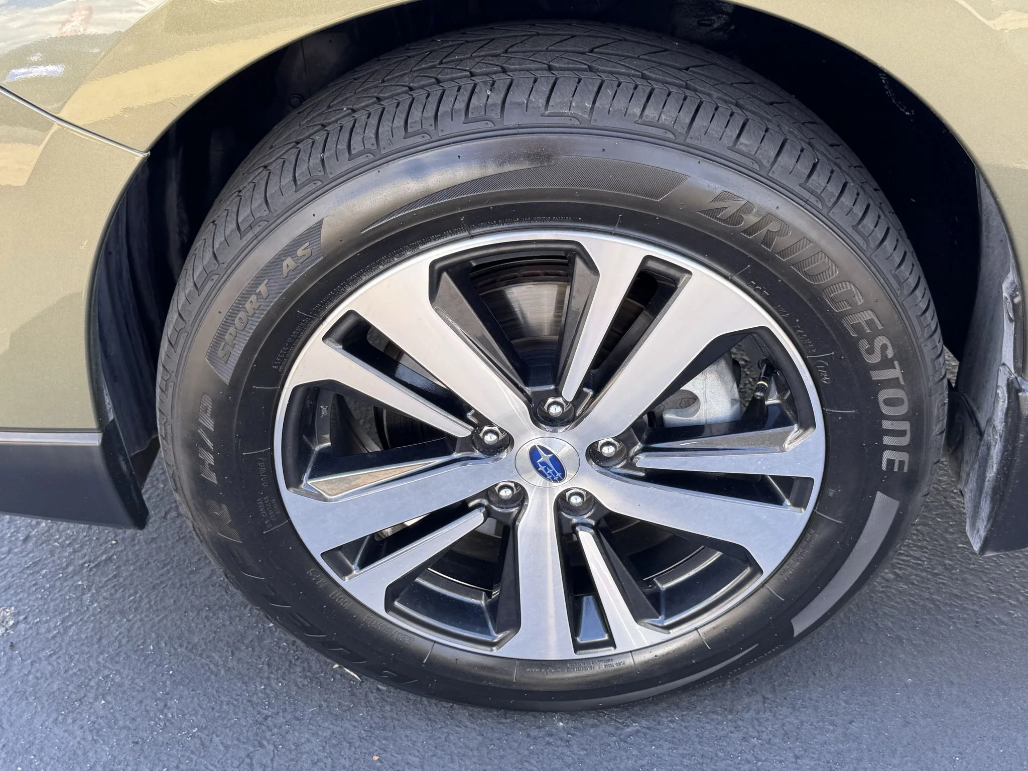 Used 2018 Wilderness Green Metallic Subaru Limited image 10